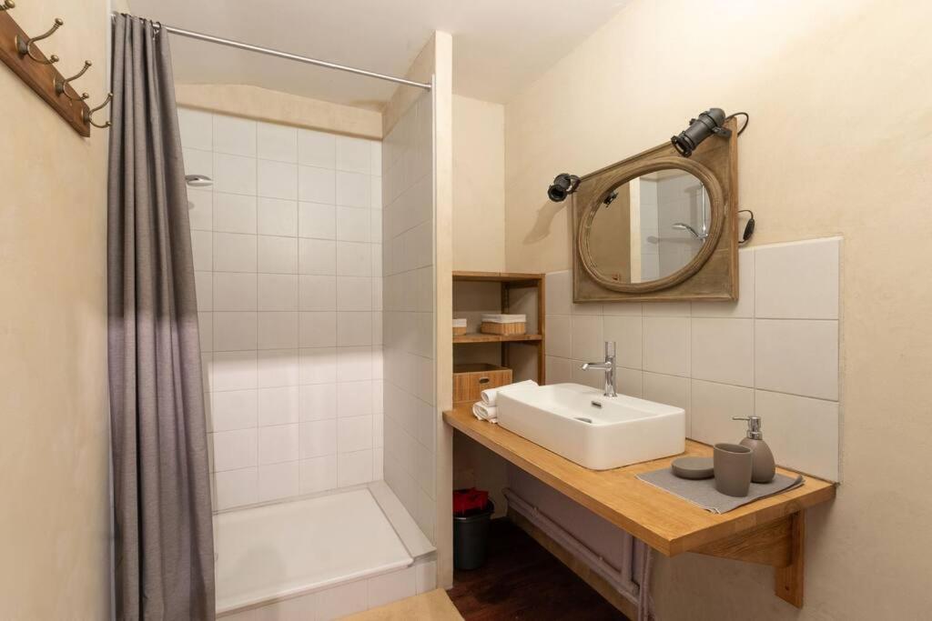 Cabana & Le Chaleureux - Centre-Ville Cluny Esterno foto
